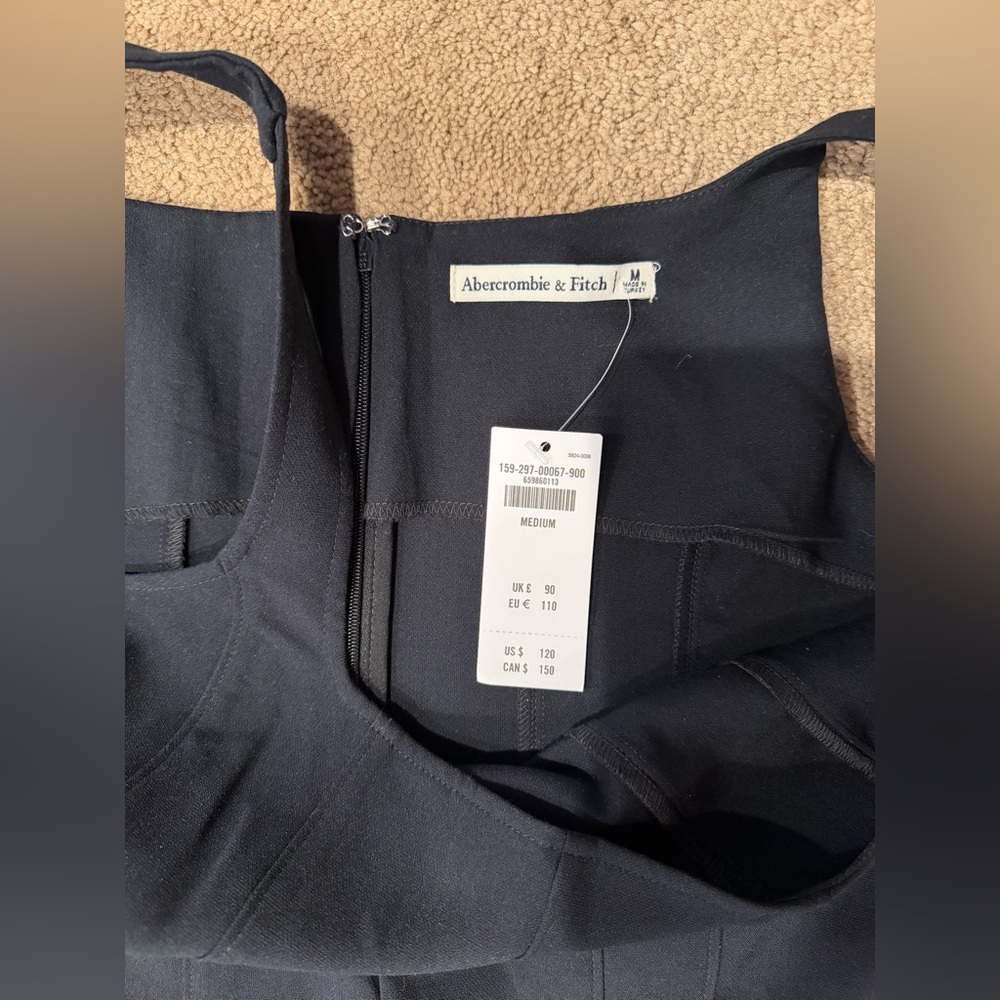 Abercrombie & Fitch Black Square-Neck Wide-Leg Jumpsuit Size Medium BNWT - Picture 3 of 5